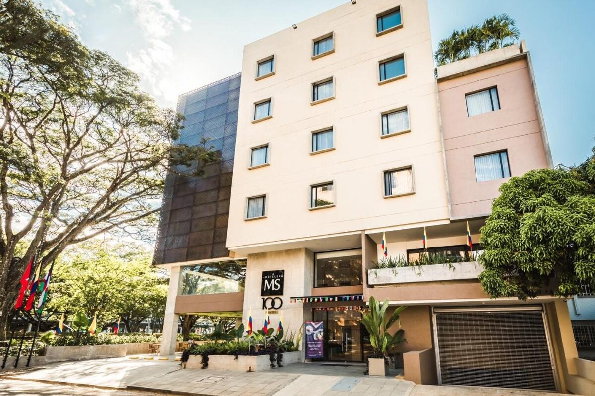 Hilton Garden Inn Cali